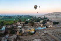 Egypt, New Valley Gouvernement, balloons flight over Luxor — Stock Photo
