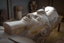 Ägypten, Gouvernement Kairo, Memphis, kolossale Statue der Ramses II — Stockfoto