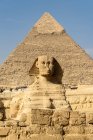 Egypt, Giza Gouvernement, Giza, The Pyramid of Giza and The Great Sphinx — Stock Photo