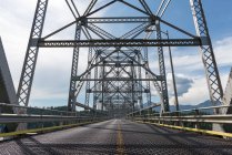 USA, Oregon, Pacific Crest Trail, Veduta del ponte sul Pacific Crest Trail — Foto stock