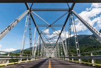 USA, Oregon, Pacific Crest Trail, View of bridge on Pacific Crest Trail — Stock Photo
