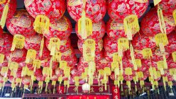 Malaysia, Pulau Pinang, Georgetown, lanterne a soffitto asiatiche a Penang — Foto stock