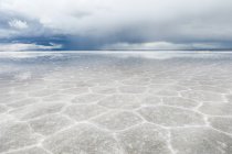 Bolivia, Departamento de Potos, Nor Lopez, desierto de sal Uyuni en temporada de lluvias - foto de stock