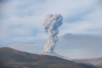 Perù, Arequipa, Chivay, eruzione di un vulcano nella Valle del Colca — Foto stock