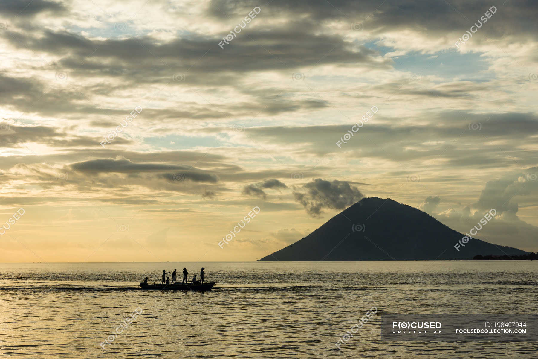 Manado: Surga Bawah Laut di Sulawesi Utara - Featured Image