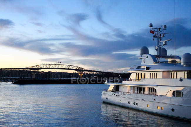New Zealand, North Island, Auckland, ferry in evening harbor — Stock Photo