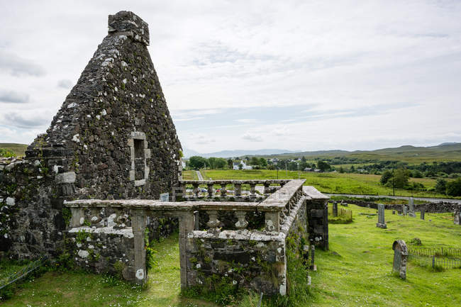 Regno Unito, Scozia, Highlands, Isola di Skye, Duirinish, Cimitero della Chiesa di Santa Maria — Foto stock