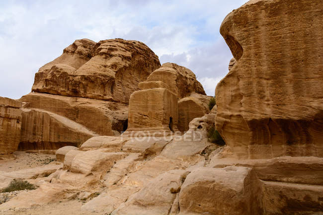 Jordan, Ma 'an Gouvernement, Petra District, A lendária cidade rock de Petra, paisagem rochosa cênica — Fotografia de Stock