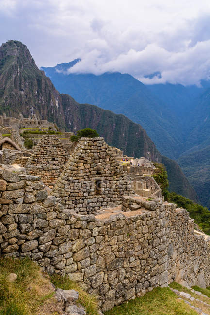 Perù, Cusco, Urubamba, Veduta panoramica di Machu Picchu è un patrimonio mondiale dell'UNESCO — Foto stock
