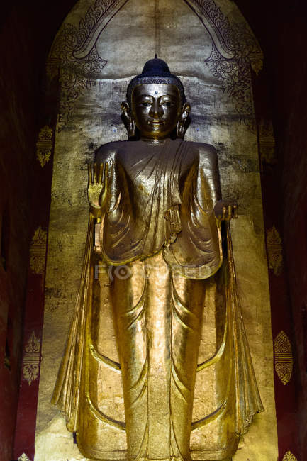 Myanmar (Birmanie), Région de Mandalay, Vieux Bagan, Vue de la sculpture au Temple Ananda — Photo de stock