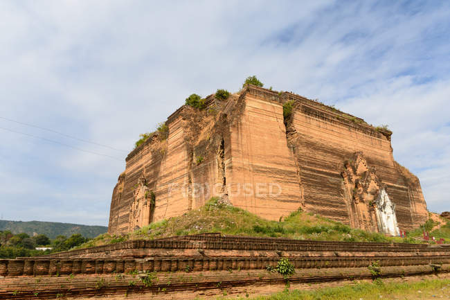 Myanmar (Birmânia), Região de Sagaing, Min Kun, Templo de Mantara-Gyi-Paya, Mingun — Fotografia de Stock