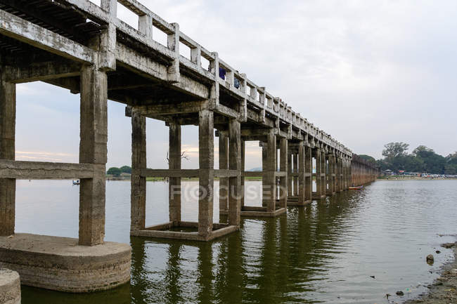 Myanmar (Birmânia), região de Mandalay, Amarapura, ponte em U-leg, Amarapura — Fotografia de Stock