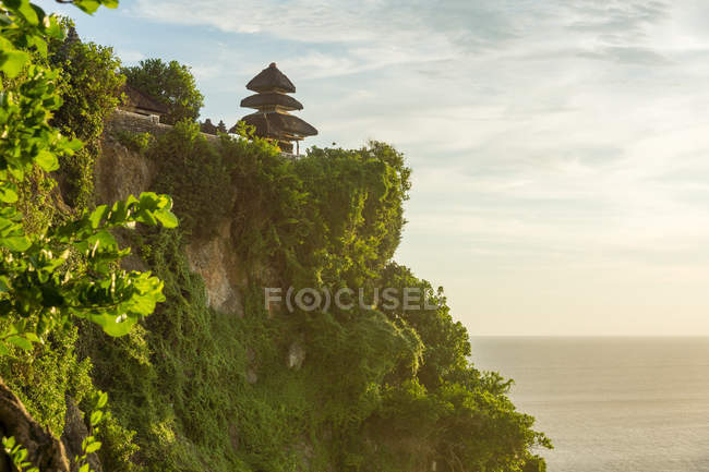 Indonesia, Bali, Kabudaten Badung, Buddhist temple Uluwatu — Stock Photo