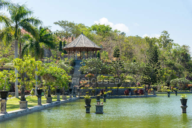 Indonesia, Bali, Karangasem, Complejo jardín del castillo de agua Abang, famoso destino turístico - foto de stock