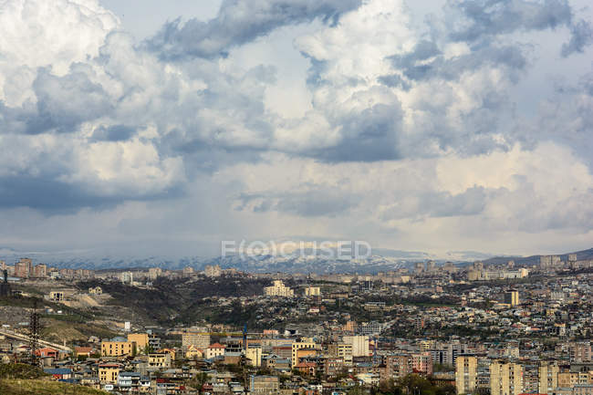 Армения, Ереван, Кентрон, вид на город — стоковое фото