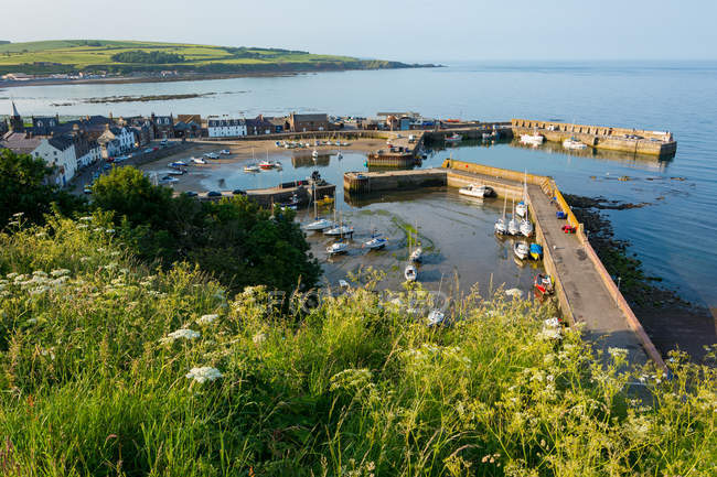 United Kingdom, Scotland, Aberdeenshire, Stonehaven harbor view from above — Stock Photo