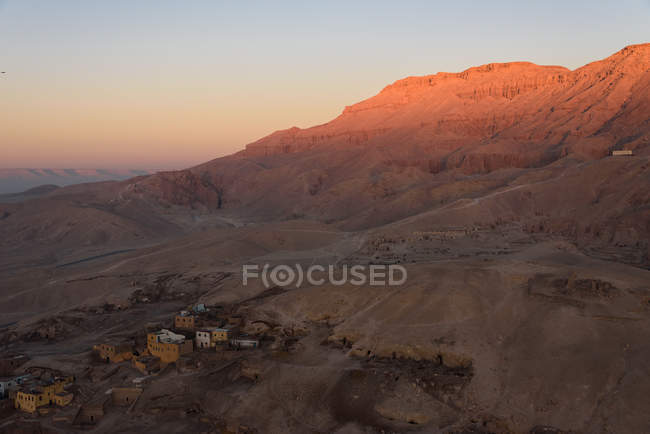 Egipto, Nuevo Valle Gouvernement, vuelo en globo sobre Luxor - foto de stock