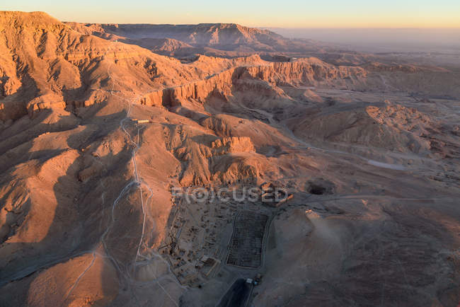 Egypt, New Valley Gouvernement, flight over the Valley of the Kings — Stock Photo
