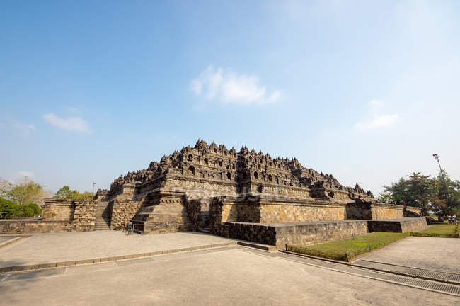 Indonesia, Java Tengah, Magelang, Temple Complex of Borobudur, Buddhist Temple — Stock Photo