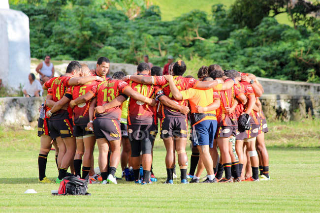 Islas Cook, Equipo Aitutaki en el Juego de Rugby - foto de stock