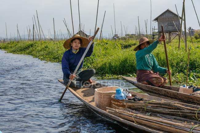 Myanmar (Birmanie), Shan, Taunggyi, excursion en bateau sur le lac Inle — Photo de stock