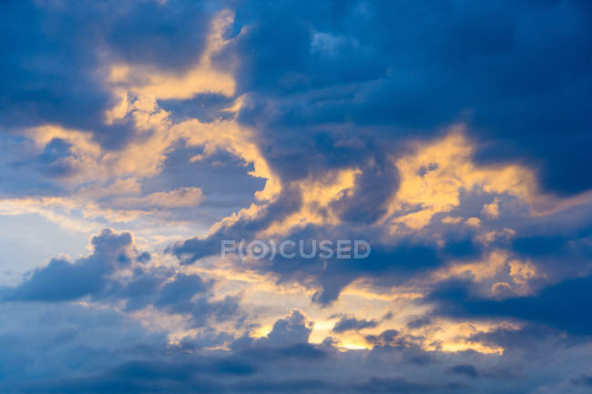 New Zealand, Hawke 's Bay, Napier, Evening Clouds — стоковое фото