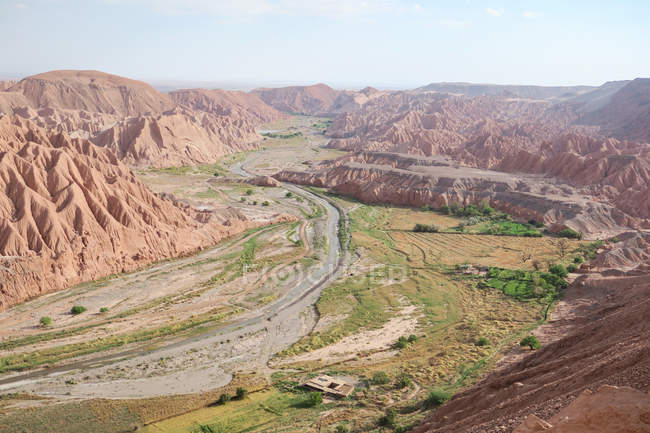 Cile, Regio de Antofagasta, San Pedro de Atacama, Piccolo ruscello attraverso il deserto di Atacama — Foto stock