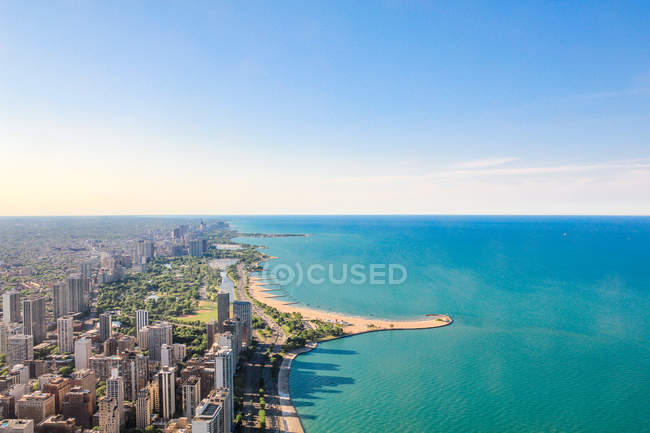 США, штат Іллінойс, Чикаго, повітряні міський пейзаж подання з півночі центр Джон Хенкок — стокове фото