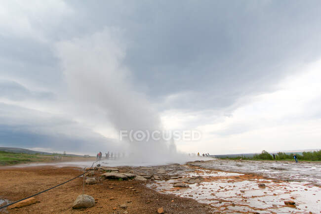 Iceland, Iceland's largest geyser - powerful forces — Stock Photo