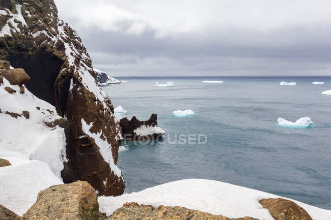 Antarctica, Ushuhaia, Deception Island and View of wide sea — Stock Photo
