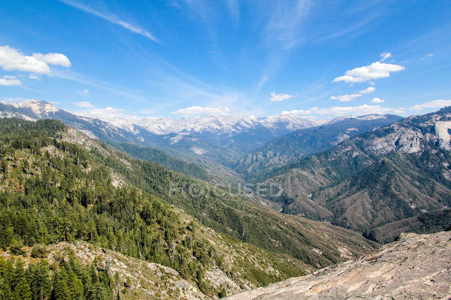 Observing view of beautiful landscape in Kernville, California, USA — Stock Photo