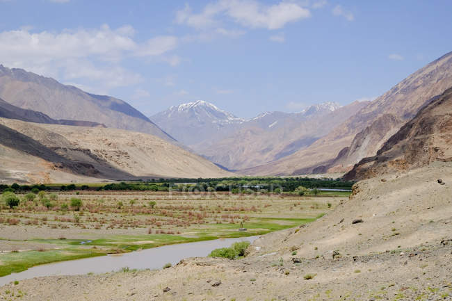 Таджикистан, Долина біля Murghab, мальовничі гори краєвид — стокове фото