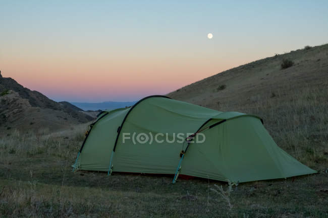 Kazakhstan, Province d'Almaty, District d'Enbekshikazakh, camping en pleine nature, Kazakhstan — Photo de stock