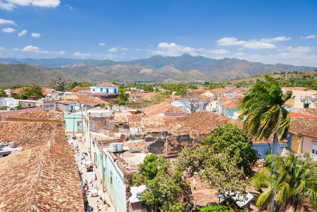 Vista aérea de la ciudad vieja en Trinidad, Sancti Spiritus, Cuba - foto de stock