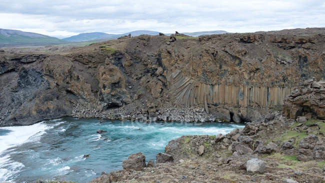 Elevated view of flowing Aldeyjargoss waterfall, Iceland — Stock Photo