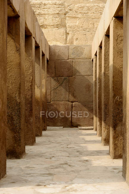 Egipto, Gobierno de Giza, Giza, Templo del Valle de la Pirámide de Chephren - foto de stock