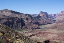 Vue en angle élevé du sentier Tanner, Colorado River, Grand Canyon, Arizona, États-Unis — Photo de stock