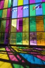 Pareti in vetro colorato del Palais de Congres de Montreal, Montreal, Quebec, Canada
. — Foto stock
