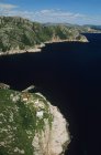 Vista aérea de la baliza en la costa sur de Terranova, Canadá . - foto de stock