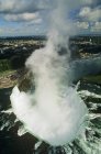 Vista aérea del remolino de agua de las Cataratas del Niágara, Ontario, Canadá . - foto de stock
