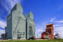 Historic grain elevators in Nanton, Alberta, Canada — Stock Photo
