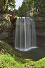 Decew Falls and Morning Star Mills buildings in Saint Catharines, Ontario, Canada — Stock Photo