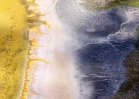 Пташиного польоту над водою візерунок, у південному Карибу Британської Колумбії у Канаді. — стокове фото