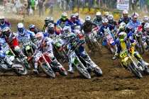 Motocross action at start of race during Monster Energy Motocross Nationals at Wastelands Track in Nanaimo, Canada. — Stock Photo