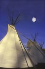 First Nations teepee village above Fraser River, British Columbia, Canada. — Stock Photo