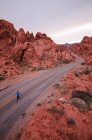 Trail running in Valley of Fire State Park. Las Vegas, Nevada. — Stock Photo