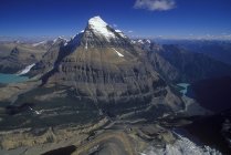 Aerial view of Mount Robson of Canadian Rockies, British Columbia, Canada. — Stock Photo