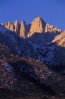 Mount Whitney alla luce dell'alba, California, USA — Foto stock