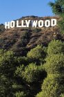 Hollywood Sign en las colinas de Los Ángeles, California, EE.UU. - foto de stock