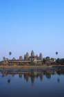 Reflektierender Teich des Tempels Angkor wat, siem reap, Kambodscha — Stockfoto